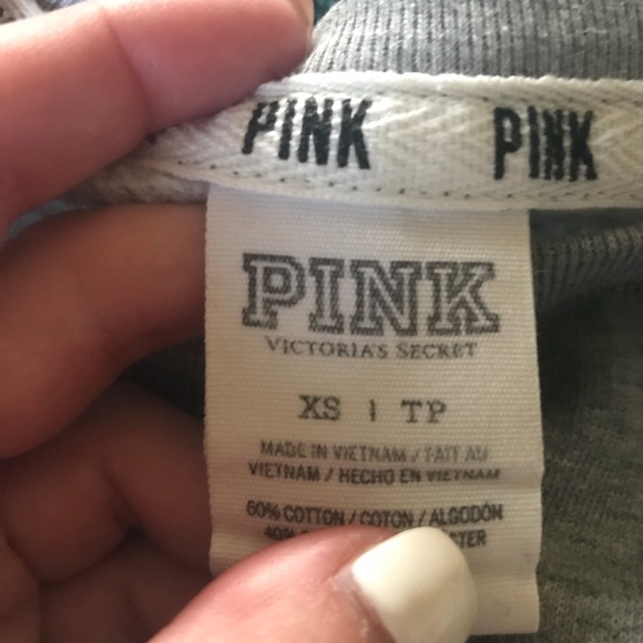 Rare VS PINK Cheetah print crew neck - Picture 4 of 4